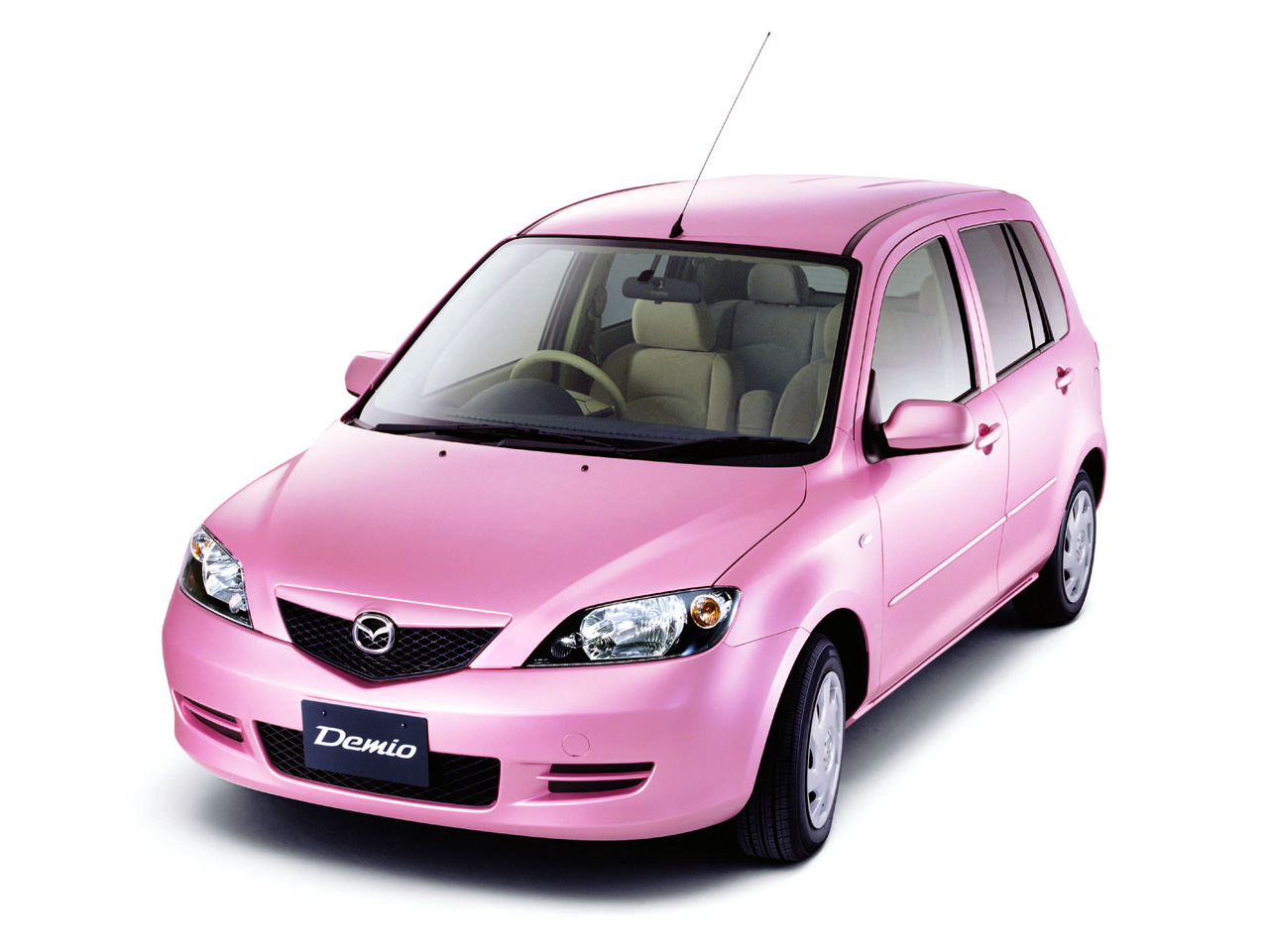 Фото Mazda Demio