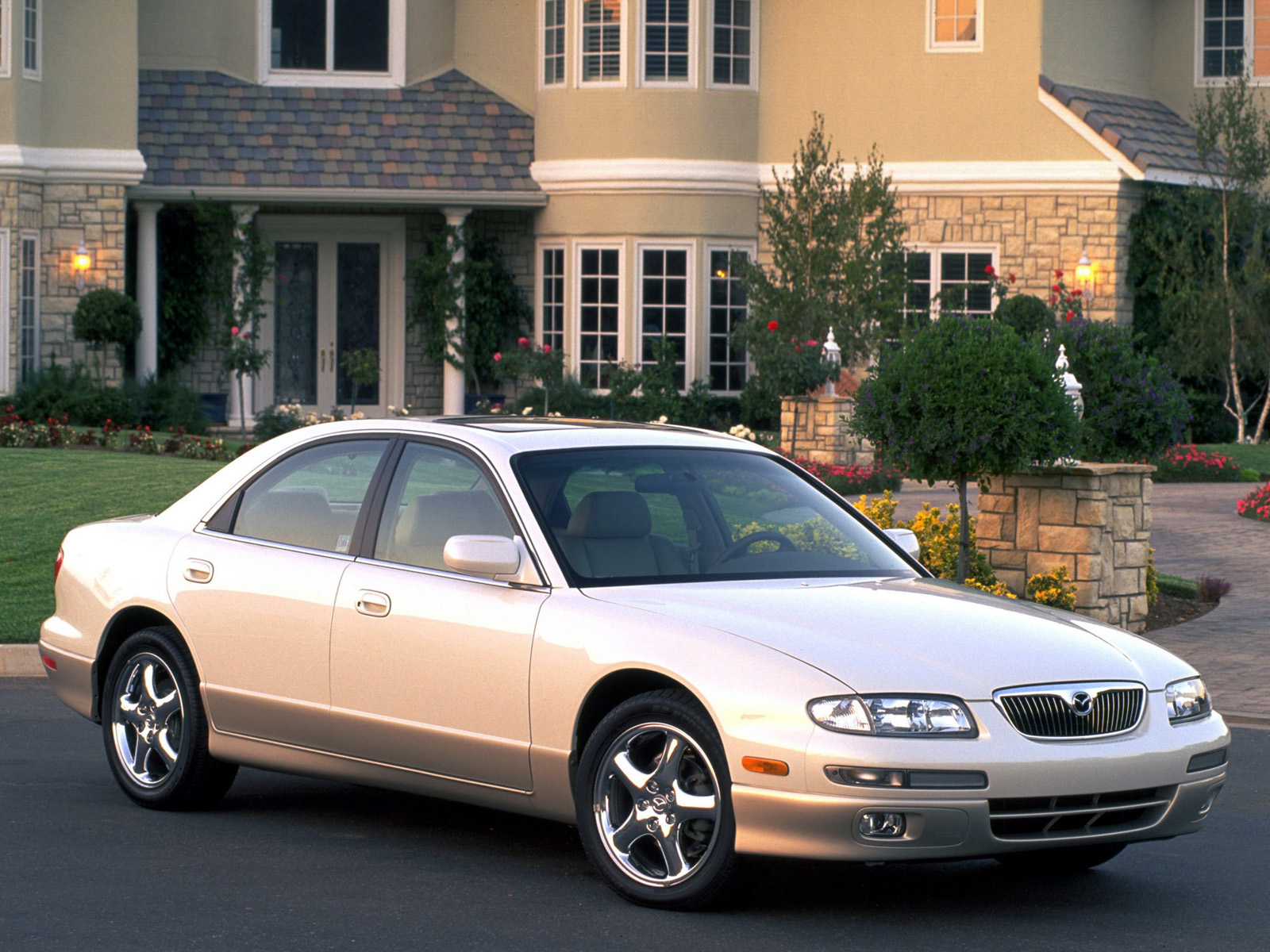 Фото Mazda Millenia