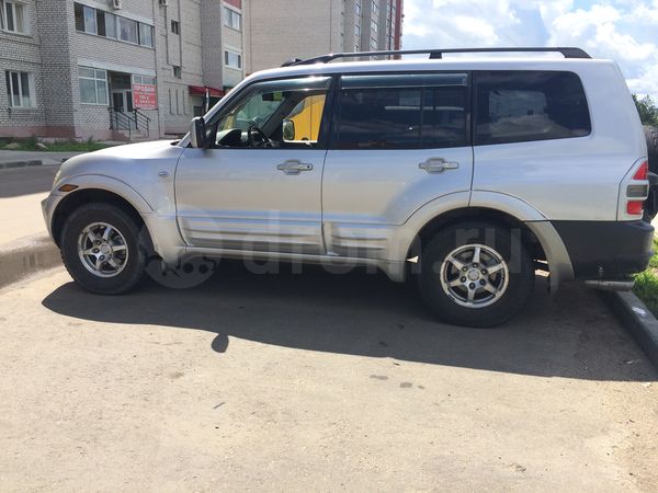 Фото Mitsubishi Montero