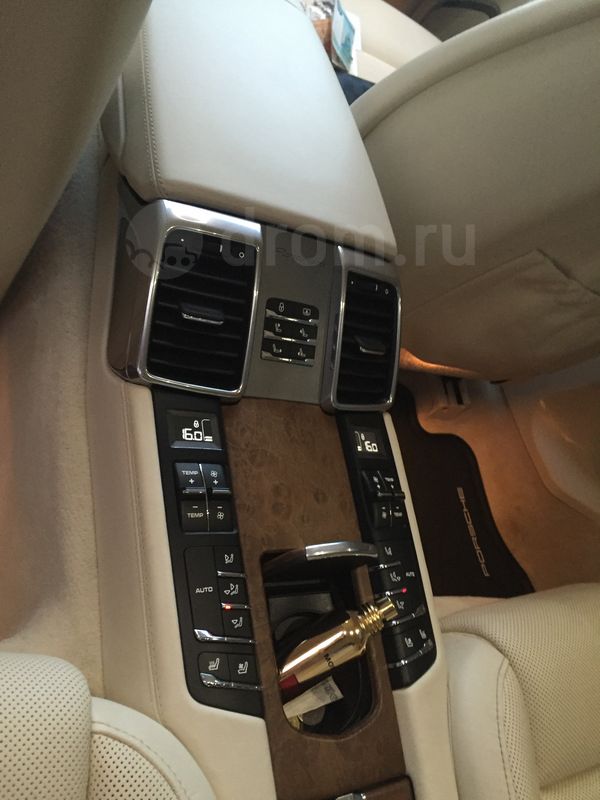 Фото Porsche Panamera фастбэк E2B 