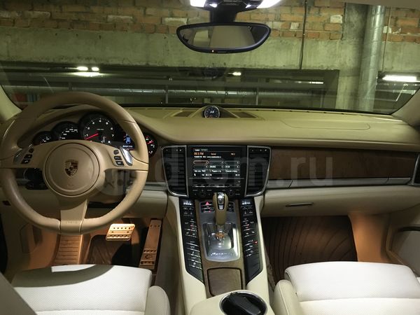 Фото Porsche Panamera фастбэк E2B 