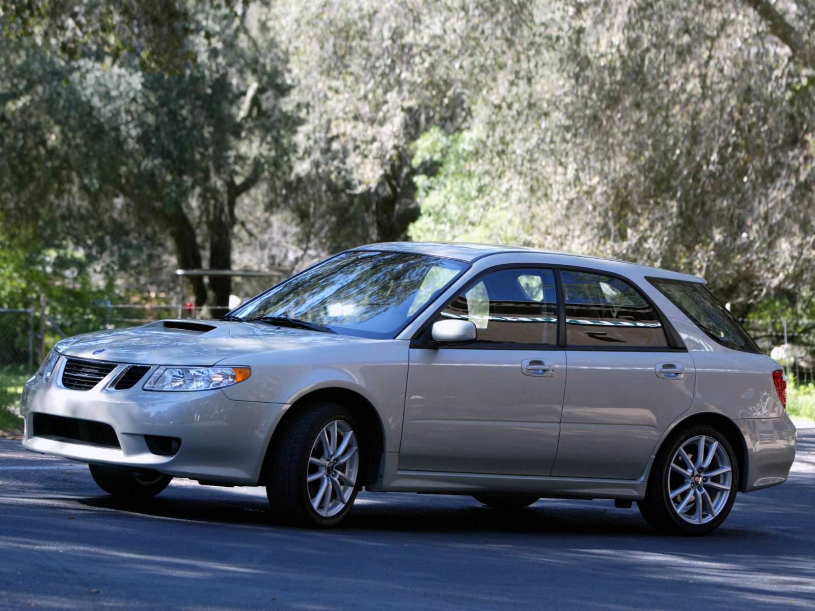 Фото Saab 9-2X