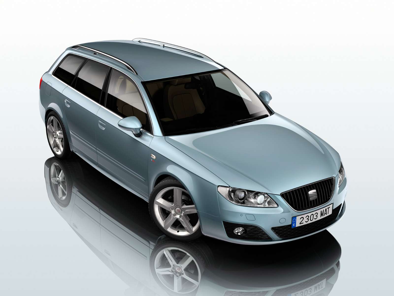 Фото SEAT Exeo