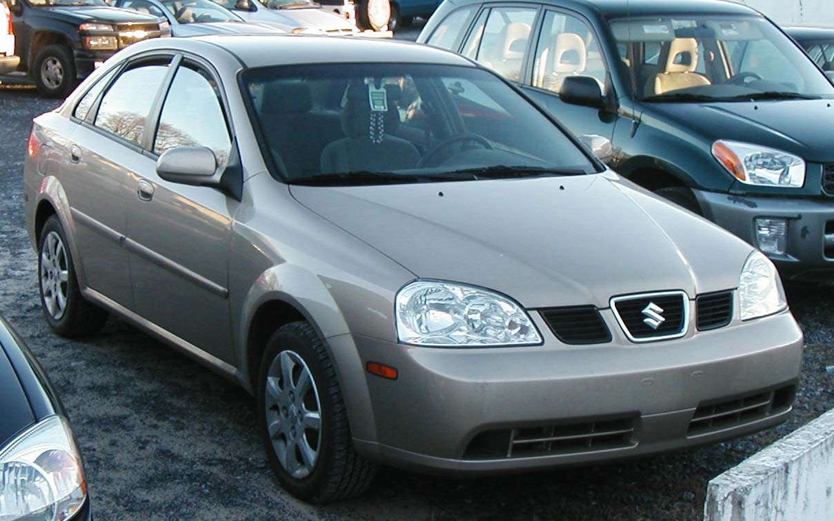 Фото Suzuki Forenza