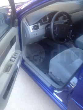 Фото Suzuki Forenza