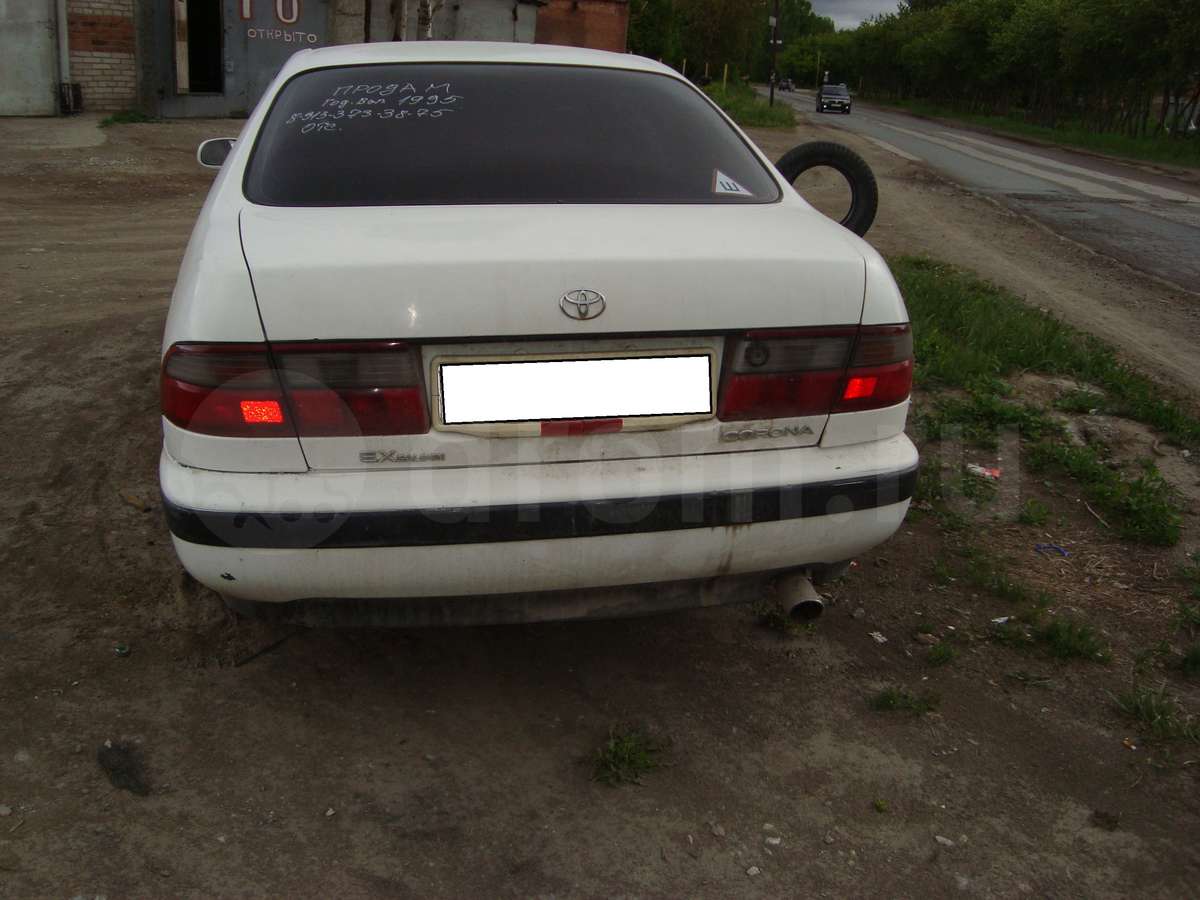 Фото Toyota Corona