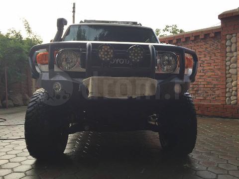 Фото Toyota FJ Cruiser