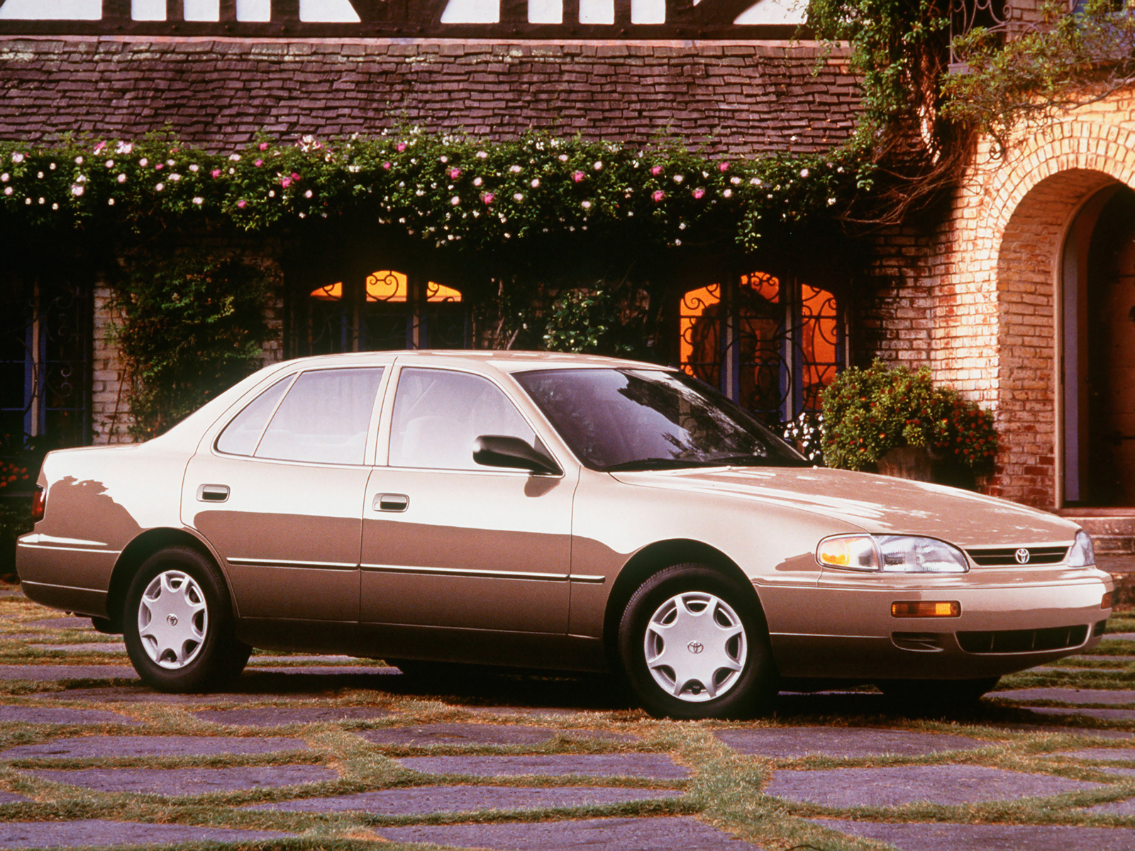 Фото Toyota Scepter