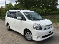 Фото Toyota Voxy