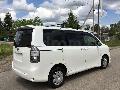 Фото Toyota Voxy