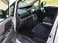Фото Toyota Voxy минивэн 2 поколение 