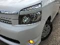 Фото Toyota Voxy минивэн 2 поколение 