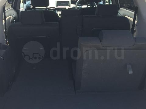 Фото Toyota Wish