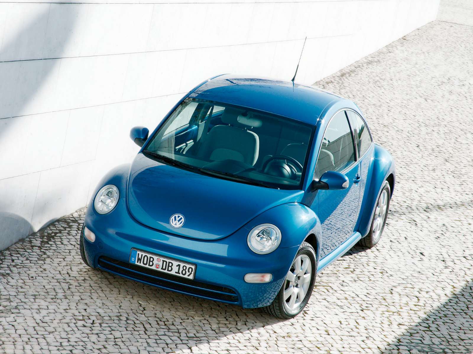 Фото Volkswagen New Beetle