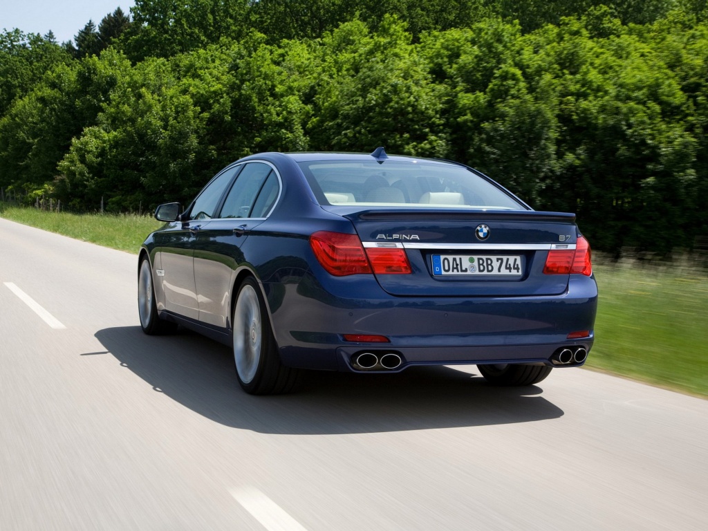 Фото Alpina B7