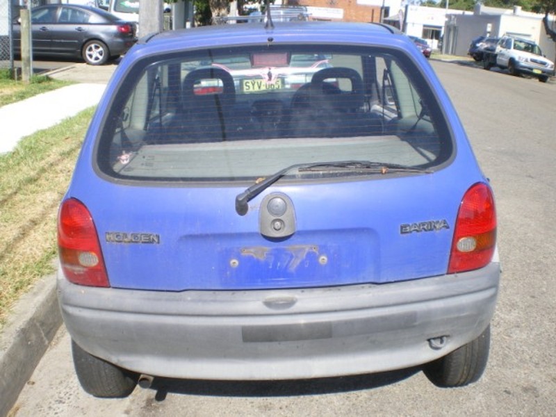 Фото Holden Barina