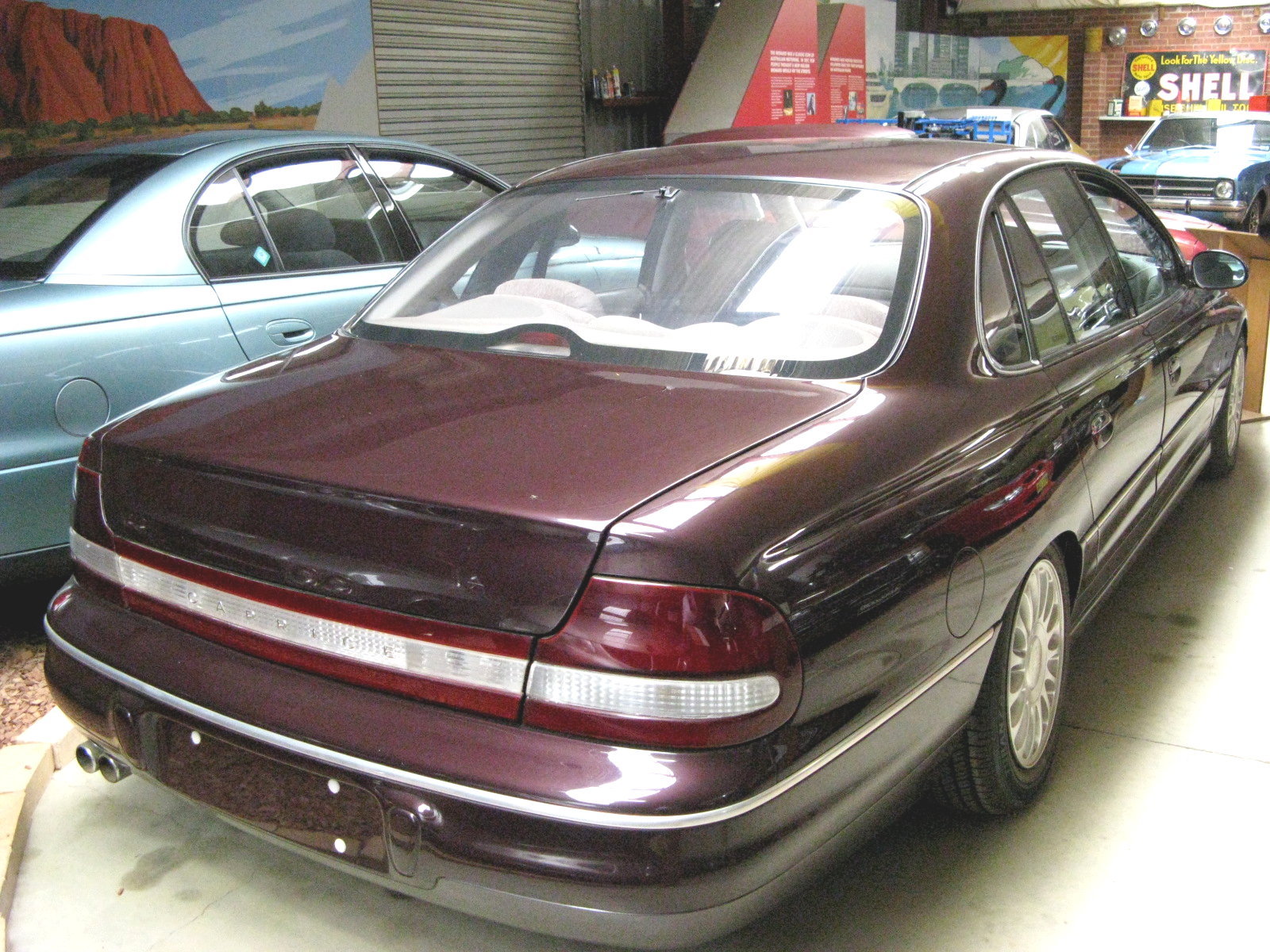 Фото Holden Caprice