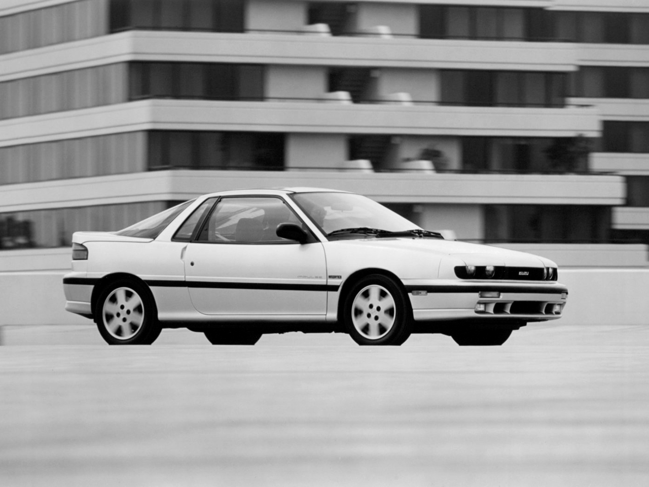 Фото Isuzu Piazza