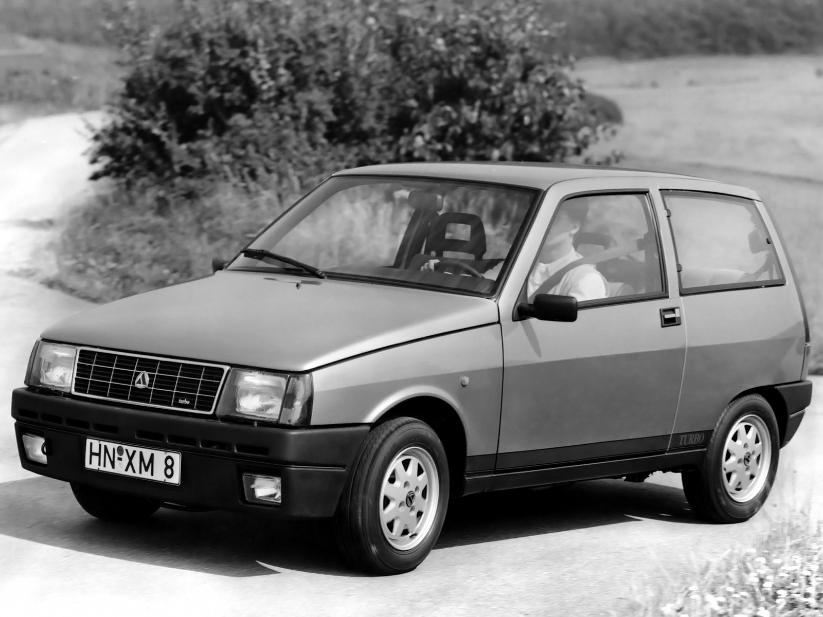 Фото Lancia Y10