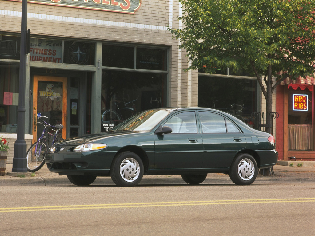 Фото Mercury Tracer
