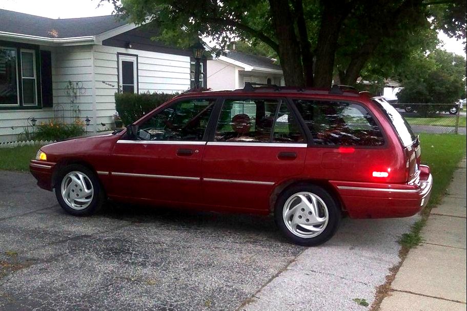 Фото Mercury Tracer