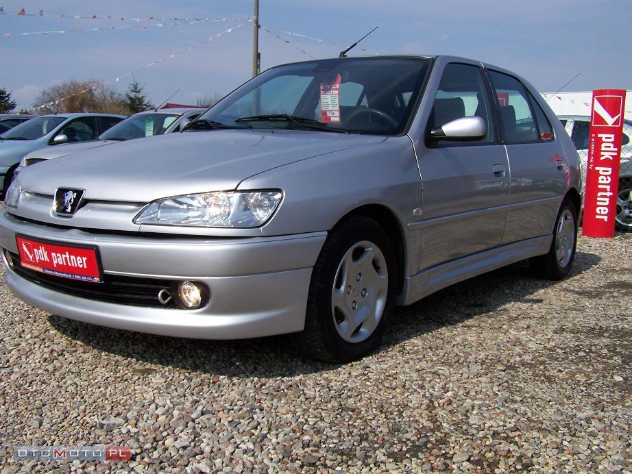 Фото Peugeot 306