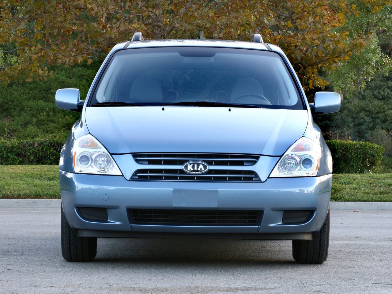 Фото Kia Sedona