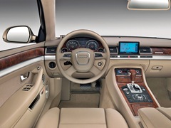 Фото Audi A8