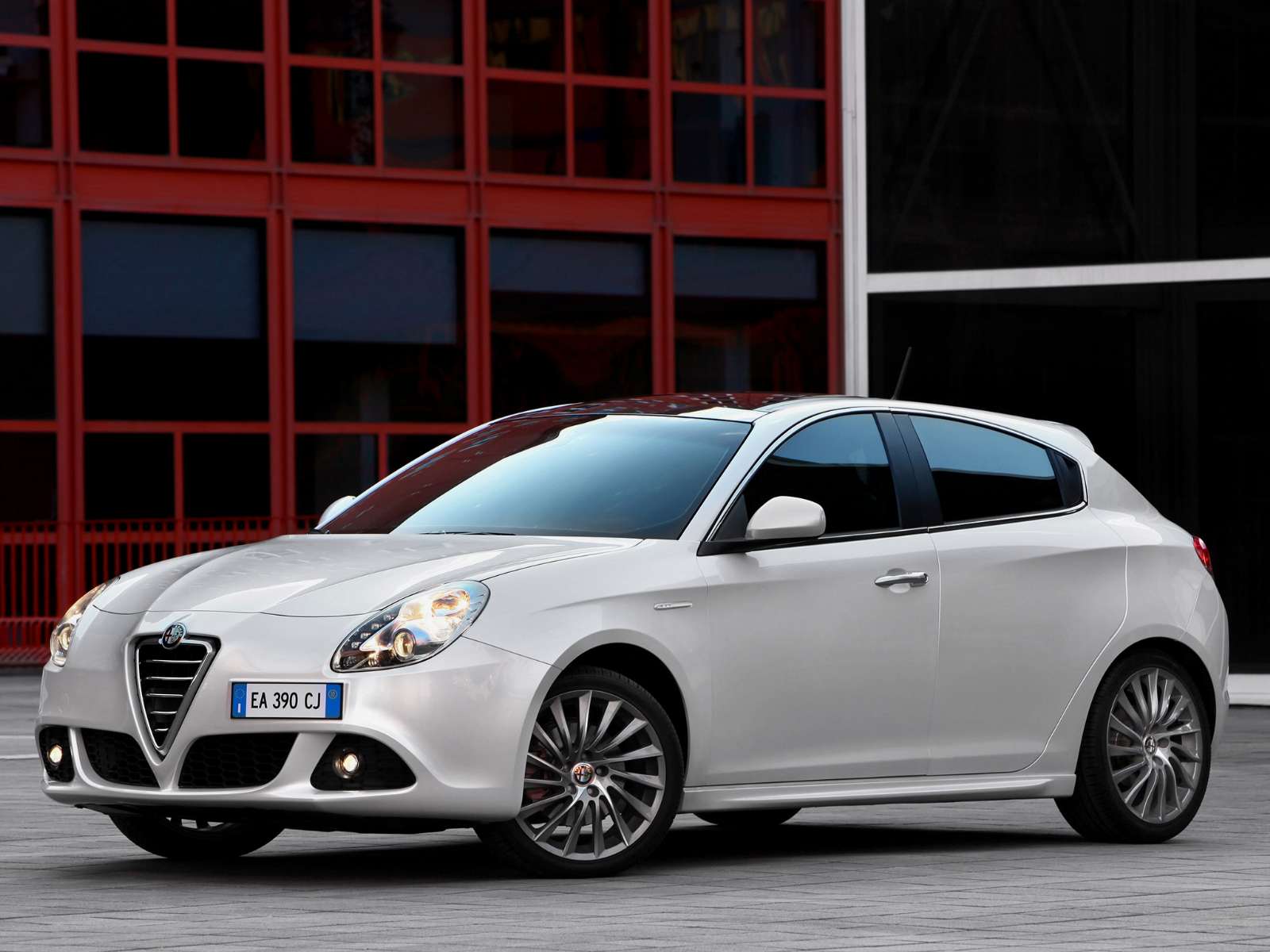 Фото Alfa Romeo Giulietta