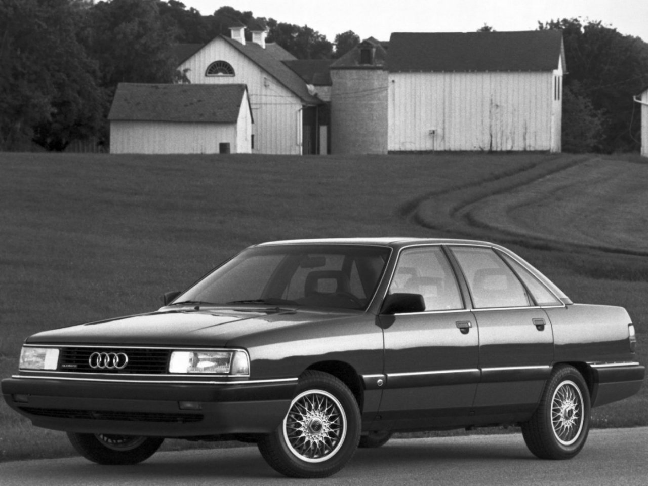 Фото Audi 200