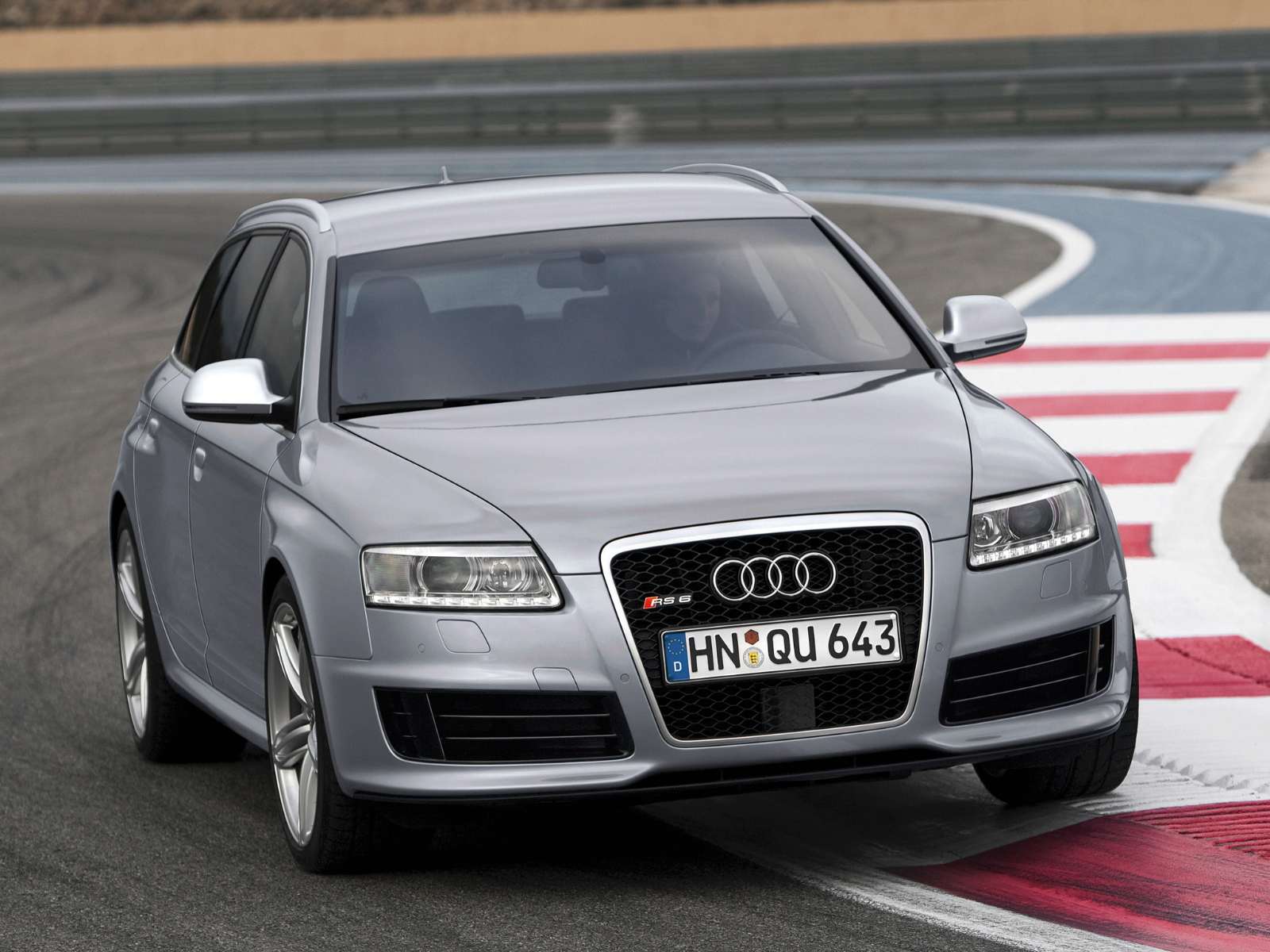 Фото Audi RS6