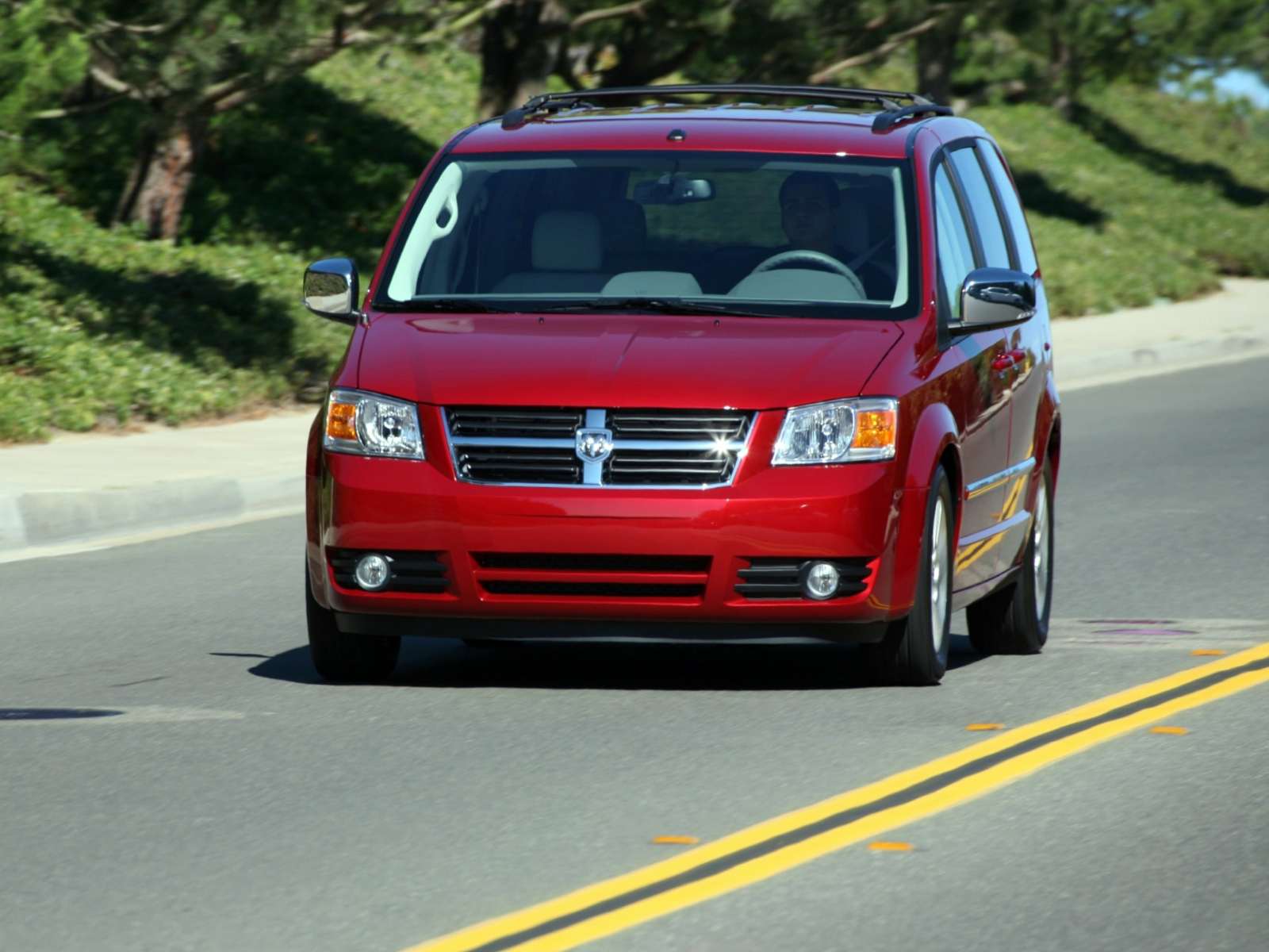 Фото Dodge Caravan