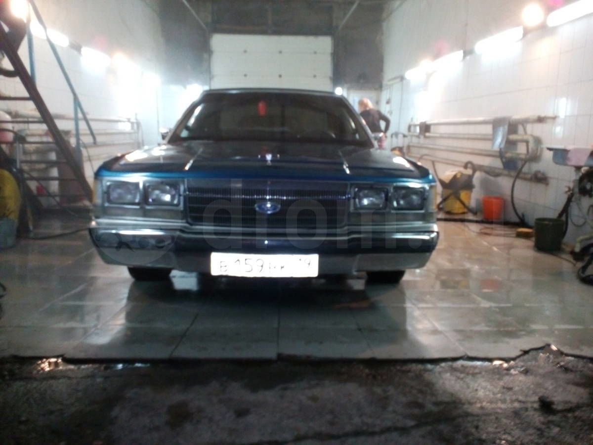 Фото Ford Crown Victoria