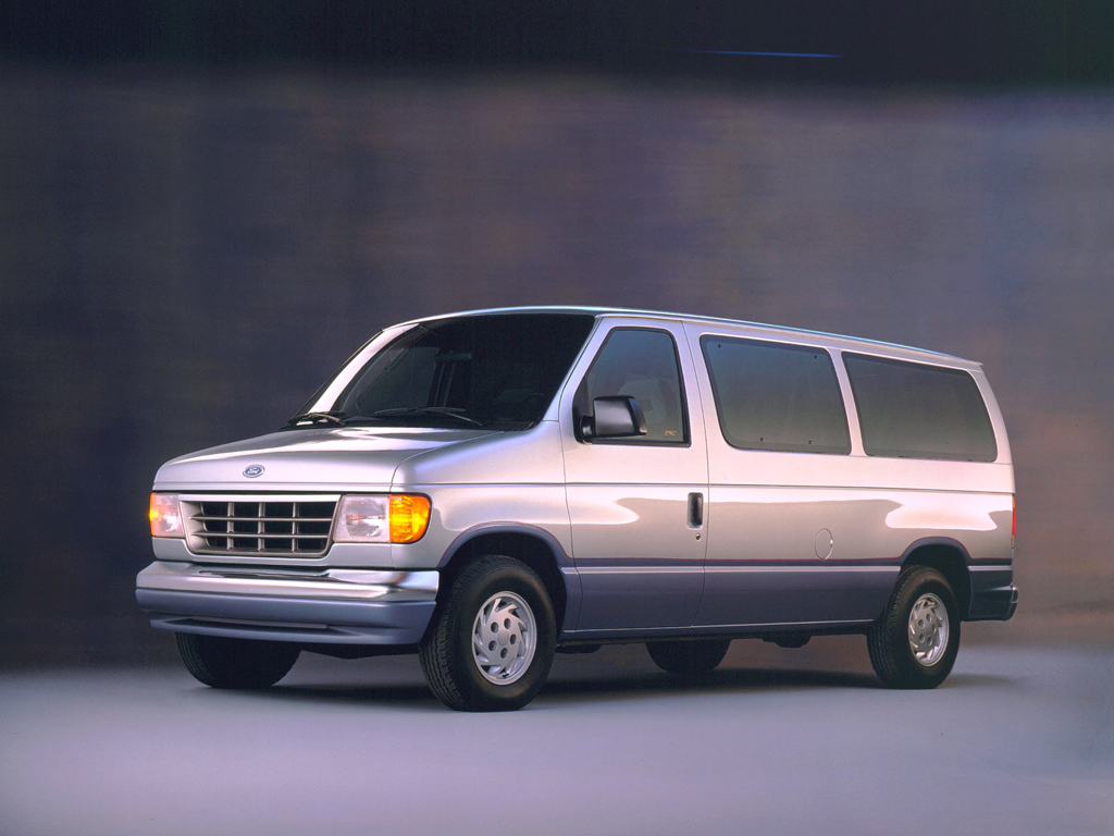 Фото Ford E-series