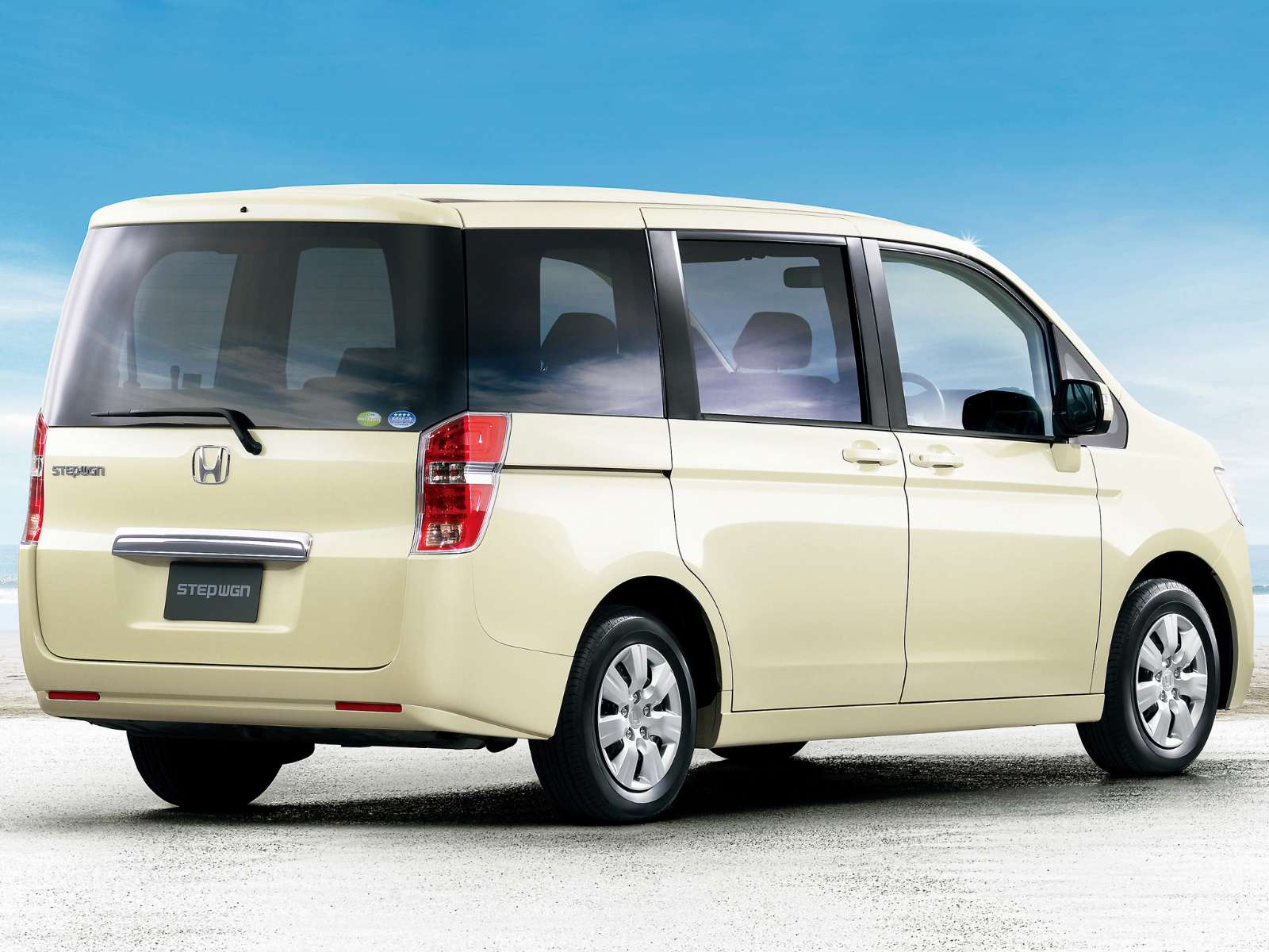 Фото Honda Stepwgn
