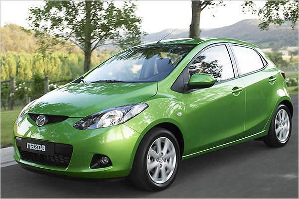 Фото Mazda 2