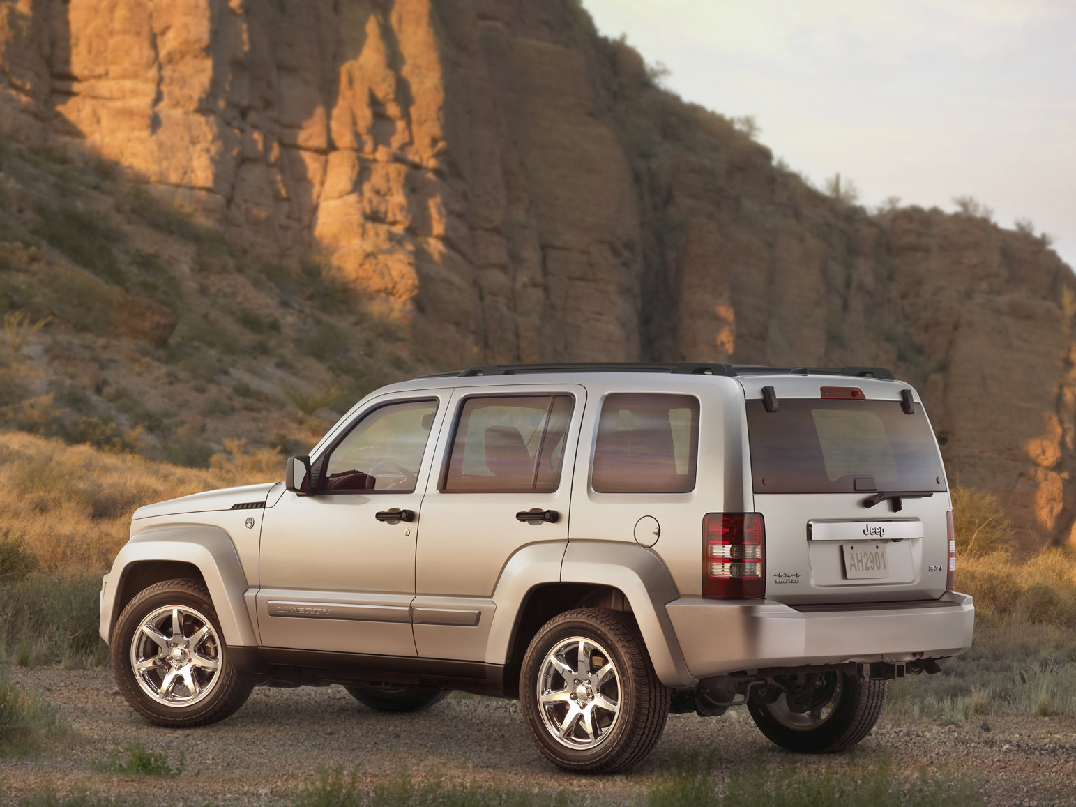 Фото Jeep Liberty
